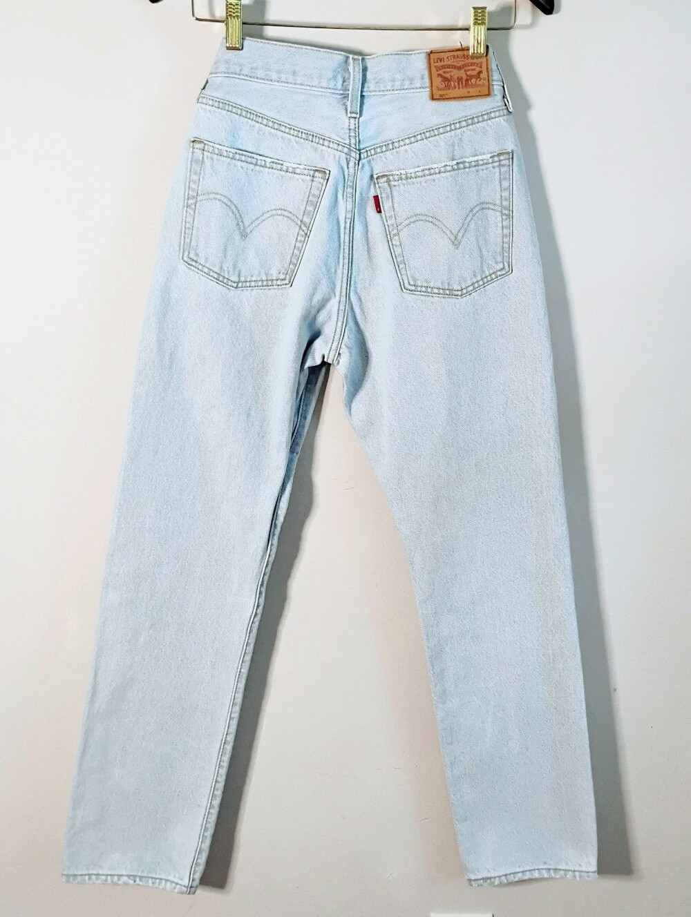 Levi's 501 Original Fit Light Wash Denim Blue Jeans